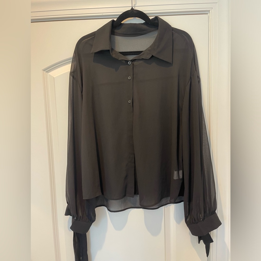 Sheet Button Up Blouse